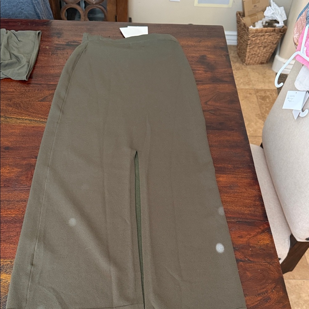 DISSH NWT Olive Green Women's Knit Maxi Skirt - Picture 6 of 6
